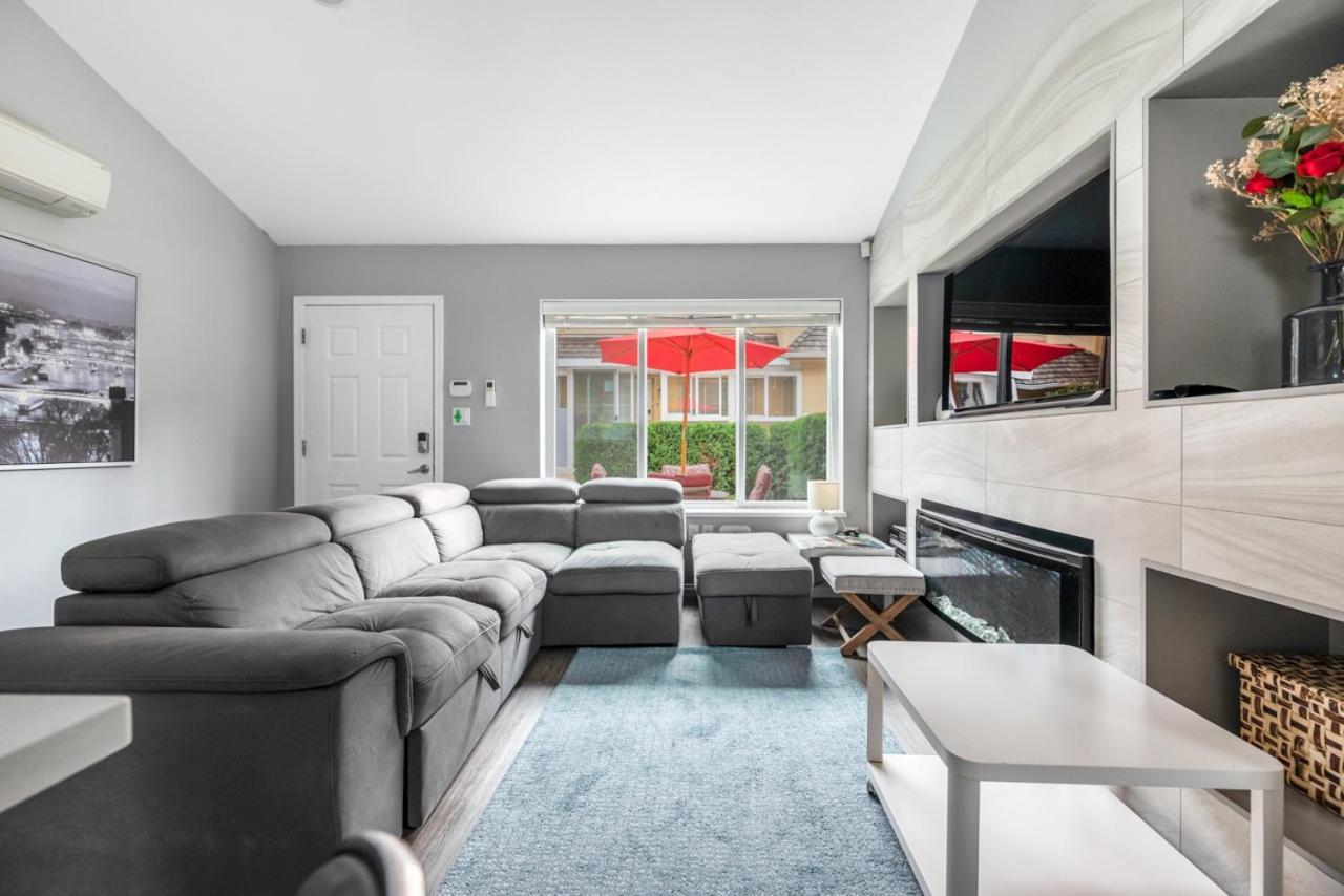 Stylish Dual Bedroom Suite In Van West Vancouver Buitenkant foto