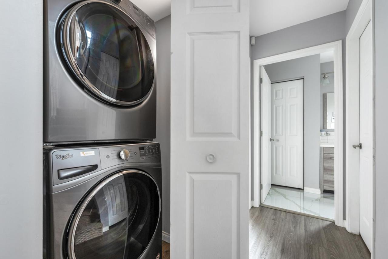 Stylish Dual Bedroom Suite In Van West Vancouver Buitenkant foto